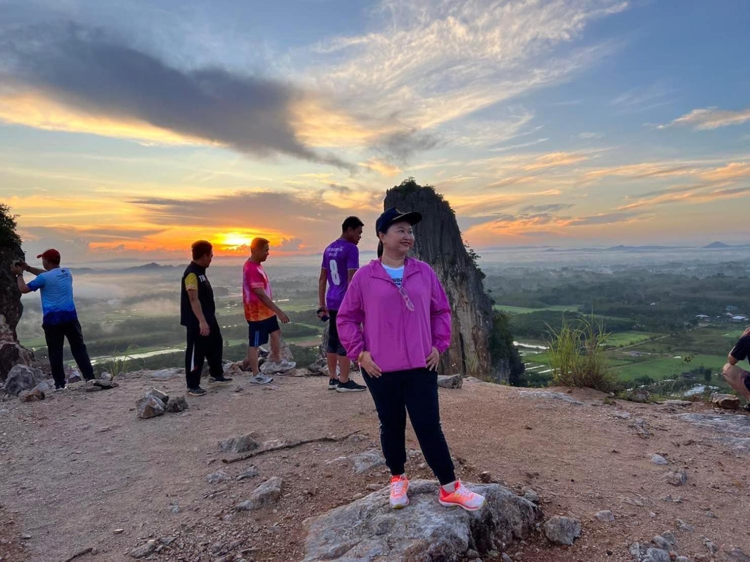 โฮมสเตย์บ้านนายสิงโตเขาคูหา Ban Khu Ha Nai Extérieur photo